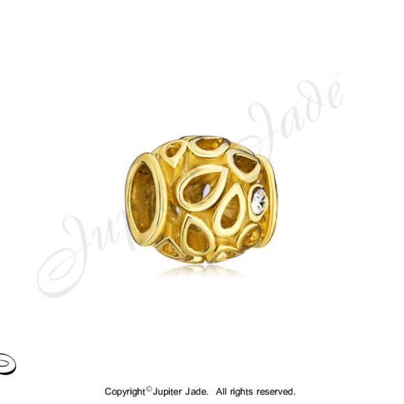 FREE S/H Pugster Gold Plate Leaf Design Crystals  Bracelet Charm - Fits Pandora - Picture 1 of 2